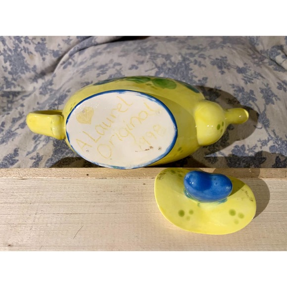 *CLEARANCE* Vintage Yellow Blue Green Heart Shaped Teapot - Picture 8 of 10
